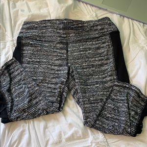 Workout capris with mesh sides